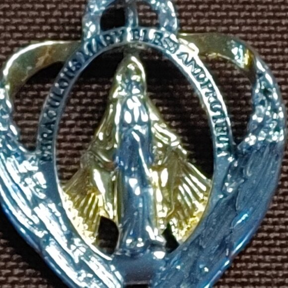 Catholic Miraculous Mary Bless And Protect Pendant Gold Tone Silver Tone - Picture 3 of 6